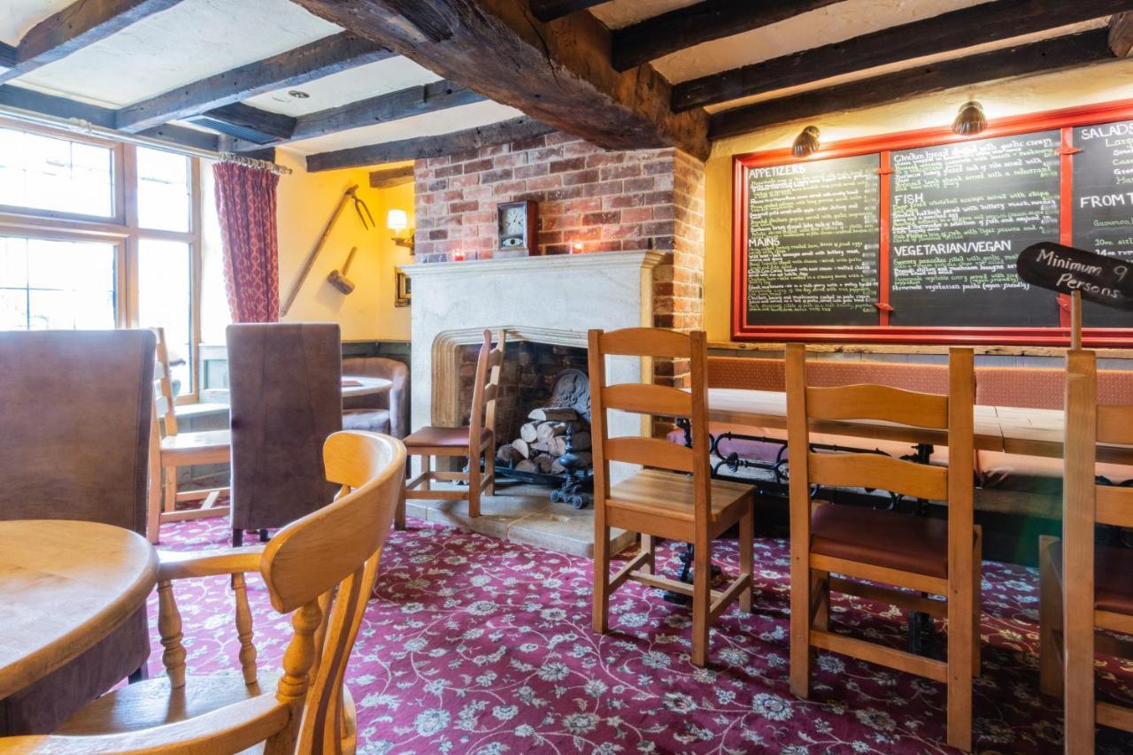 יאוביל The Half Moon Inn And Country Lodge מראה חיצוני תמונה